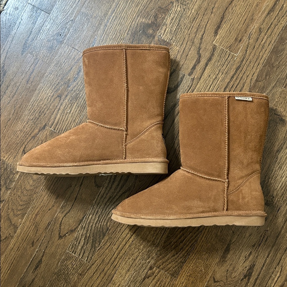 BearPaw Chestnut Suede Boots